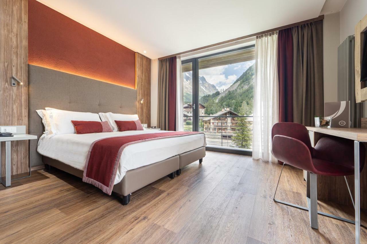 Th Courmayeur Esterno foto
